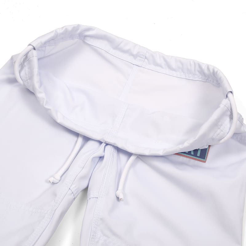 ZHAN Basic Women's BJJ Gi: Embrace Elegance & Performance interior detail of the collar
