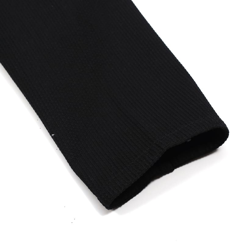 ZHAN Basic Women's BJJ Gi: Embrace Elegance & Performance black sleeve detail, designed for comfort and simplicity.