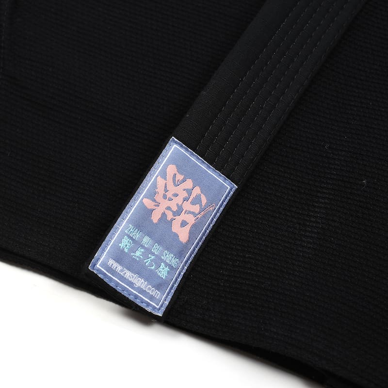 ZHAN Basic Women's BJJ Gi: Embrace Elegance & Performance close-up of tag detail